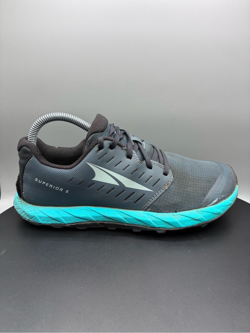 Altra Superior 5 Trail Running Shoes Womens 8 Dark Slate Bright Blue AL0A5483202